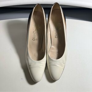Vintage Salvatore Ferragamo Heels Sz 8.5AA